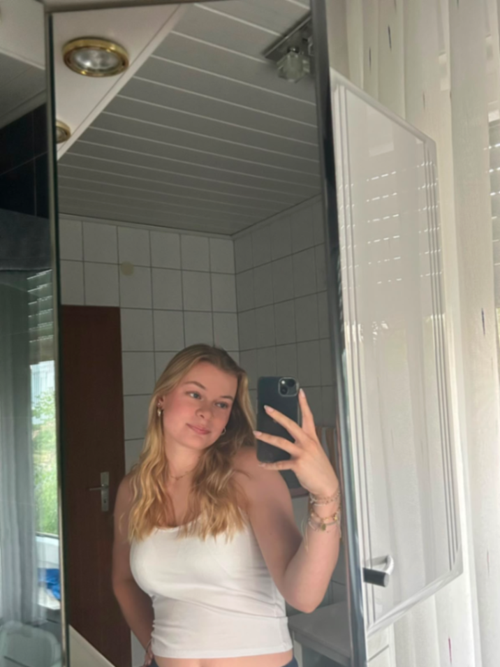 Celina Schauberer photo 2