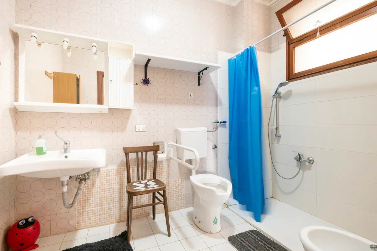 Looking for a House Sitter in Lecce, Italy. photo 5