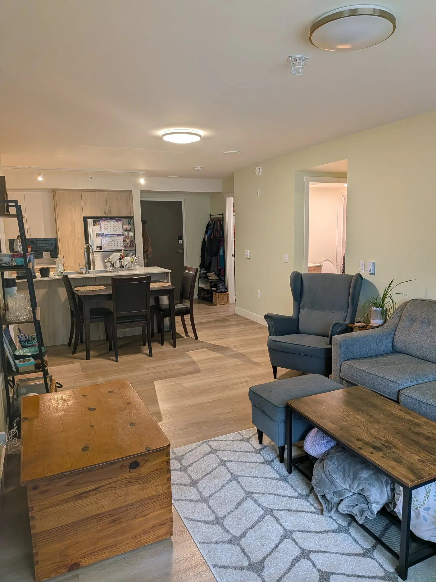 Your Whistler Holiday Home! 2 Bedroom Apartment with Mountain Views photo 5