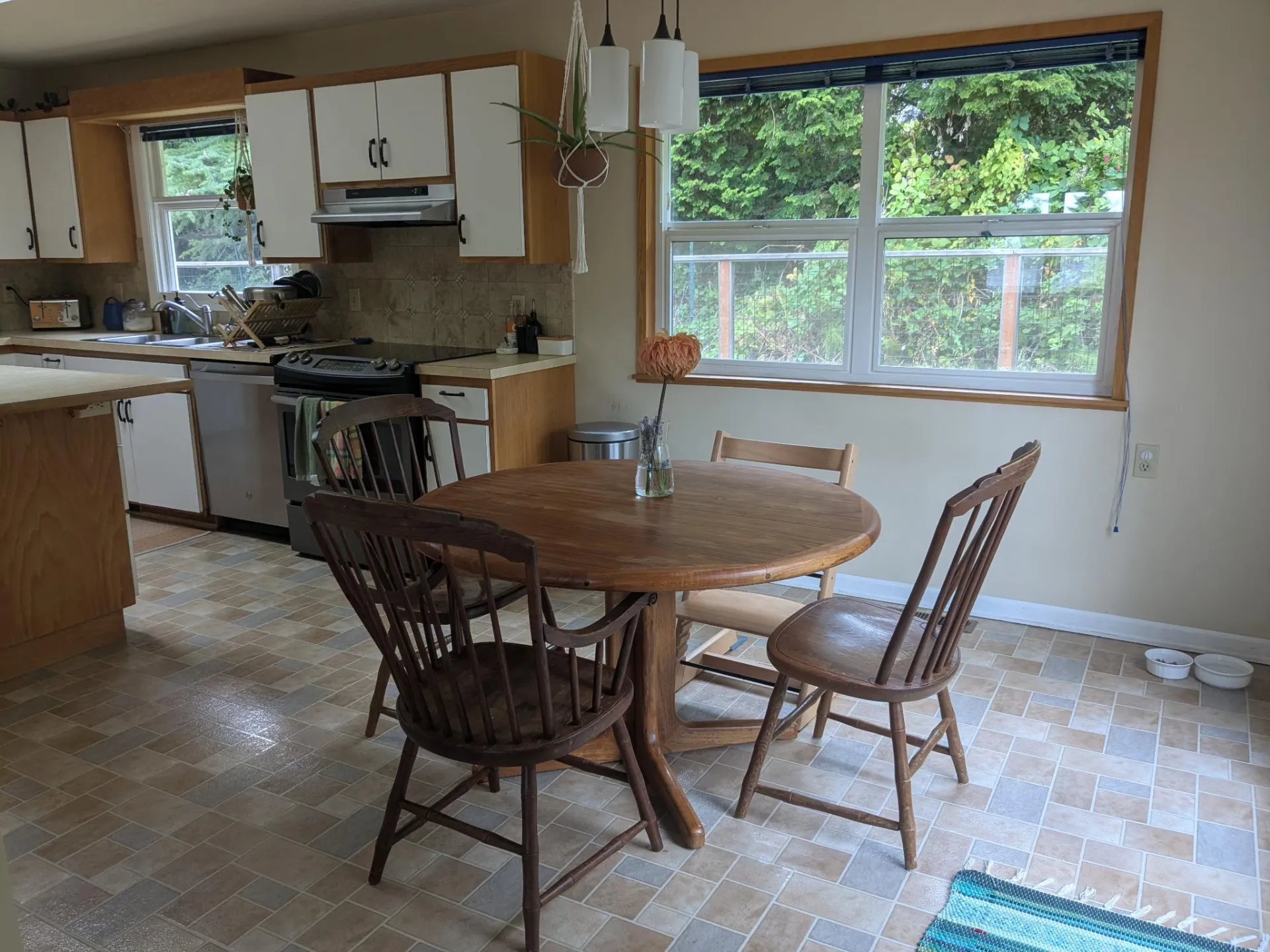 Sunny quiet home near huge park with waterfalls photo 5